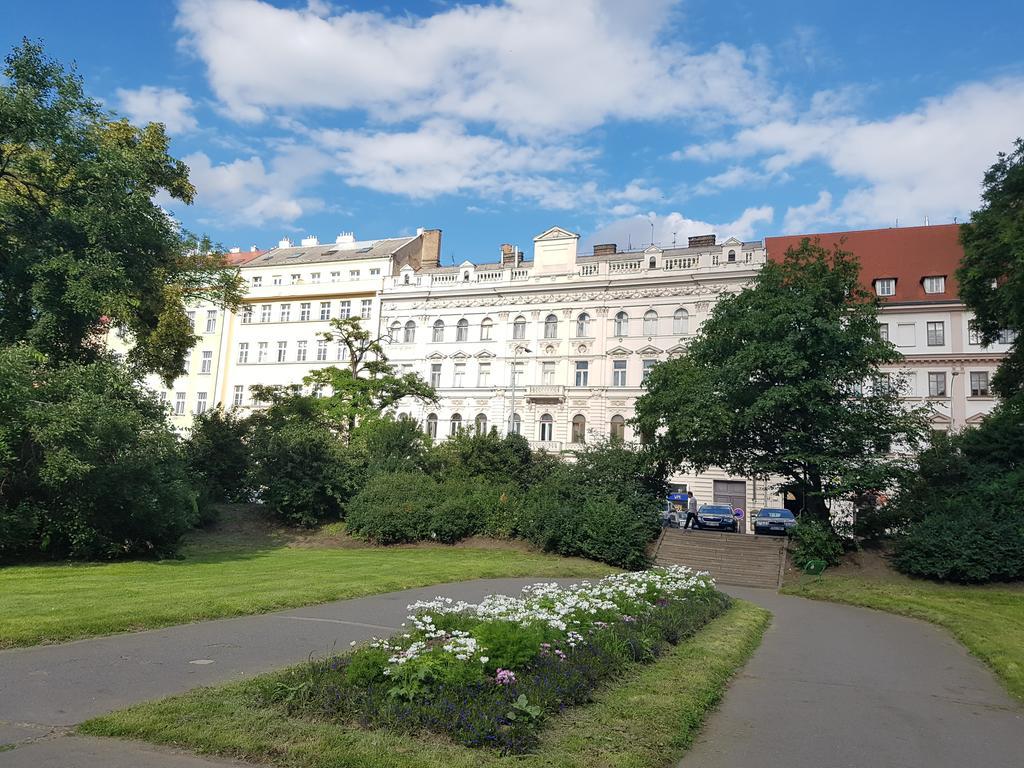 Charles Apartment Prága Kültér fotó