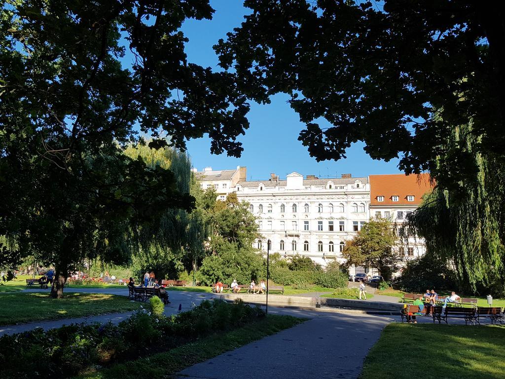 Charles Apartment Prága Kültér fotó